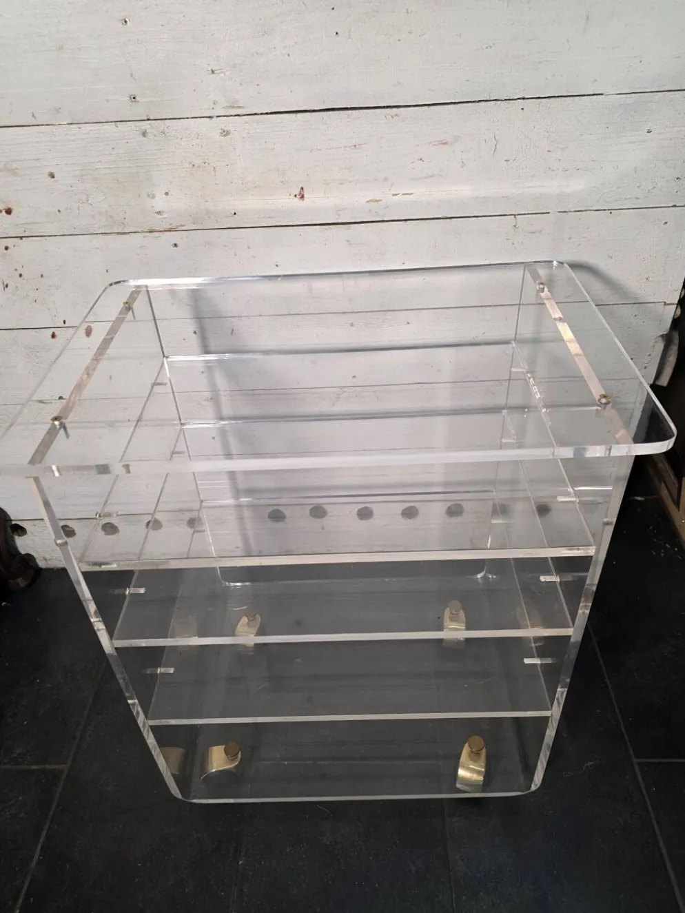 Meuble Hi-Fi en plexiglas des années 70