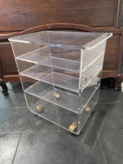 Meuble Hi-Fi en plexiglas des années 70