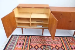 Meuble Hi-Fi vintage des années 1960, buffet en teck, style rétro.