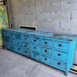Meuble indien vintage en bois exotique, 21 tiroirs