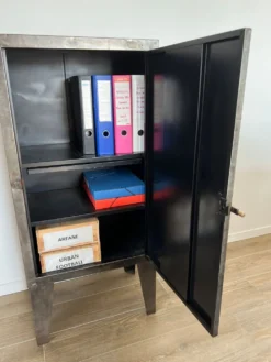 Meuble industriel vintage