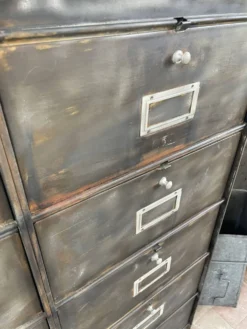 Meuble métal 15 clapets ronéo rénové