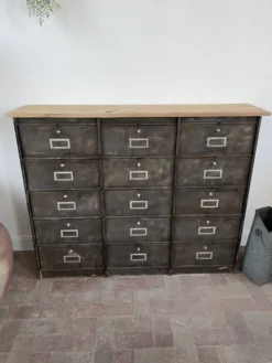 Meuble métal 15 clapets ronéo rénové