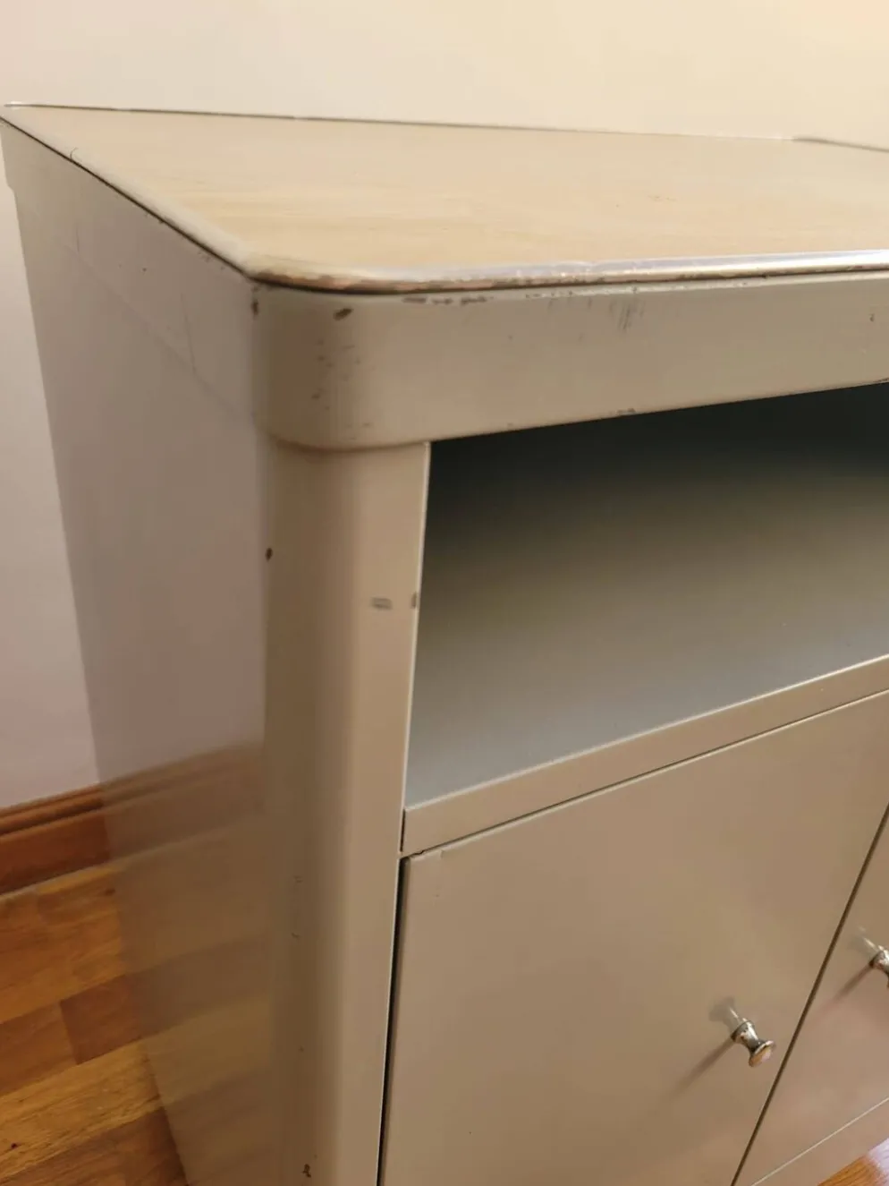Meuble métallique vintage à roulettes SEEL, années 60