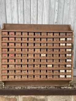 Meuble métier avec tiroirs