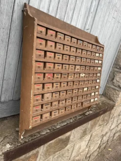 Meuble métier avec tiroirs