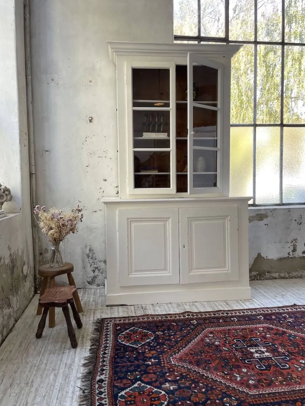 Meuble métier vitrine XL patine blanche