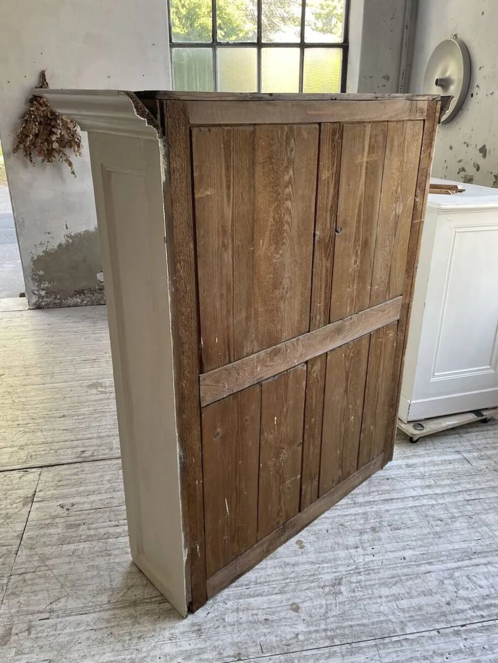 Meuble métier vitrine XL patine blanche