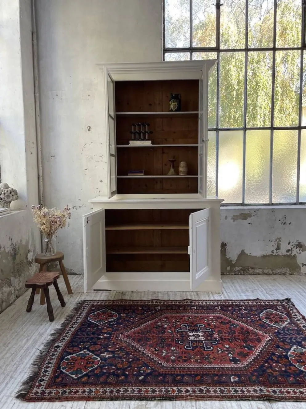 Meuble métier vitrine XL patine blanche