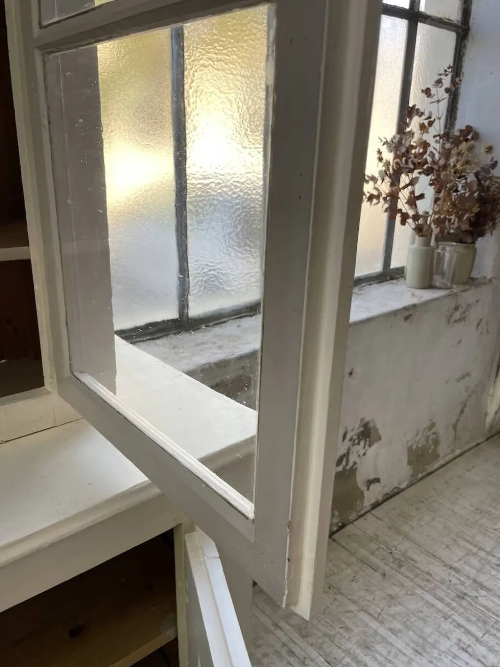 Meuble métier vitrine XL patine blanche