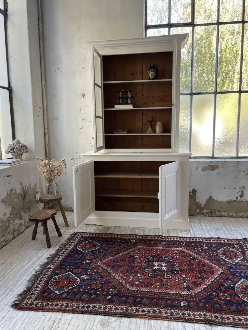 Meuble métier vitrine XL patine blanche