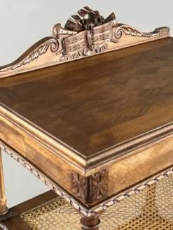 Meuble à musique de style Louis XVI en bois sculpté avec cannage, XIXe Siècle