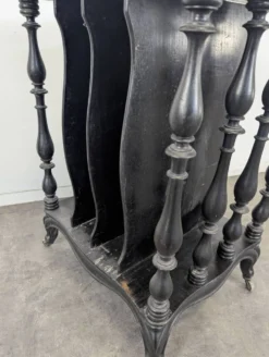 Meuble à partition de musique Napoléon III en bois noirci