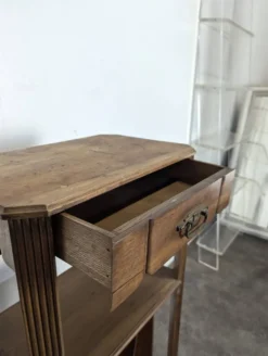 Meuble à partitions 1900 en noyer à casiers et un tiroir