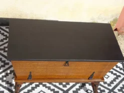 Meuble pétrin sur roulettes