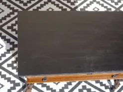 Meuble pétrin sur roulettes