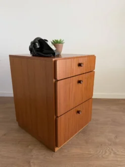 Meuble rangement avec clé