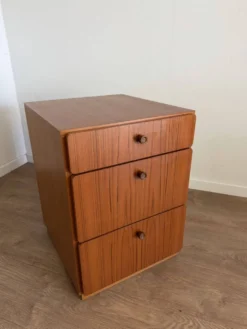 Meuble rangement avec clé