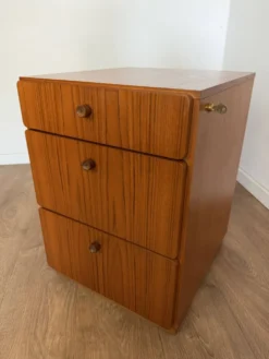 Meuble rangement avec clé