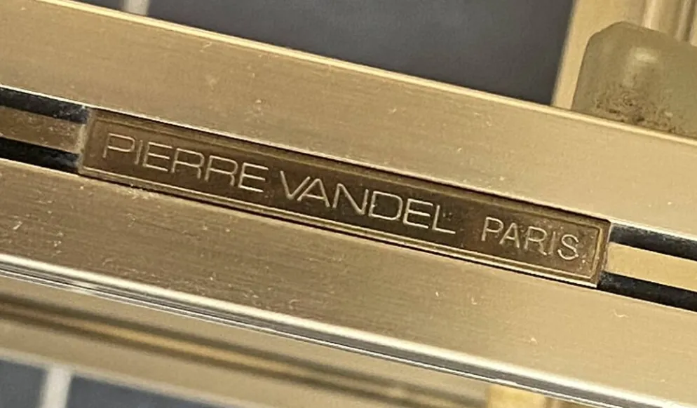 Meuble rangement télé hifi vidéo métal doré verre Pierre Vandel Paris 1970