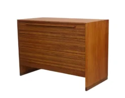 Meuble à rideau chêne Hans Wegner série RY, Danemark années 50
