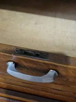 Meuble rideau chêne vintage