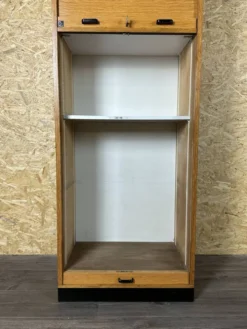 Meuble à rideau par Dobergo, 1950-1960