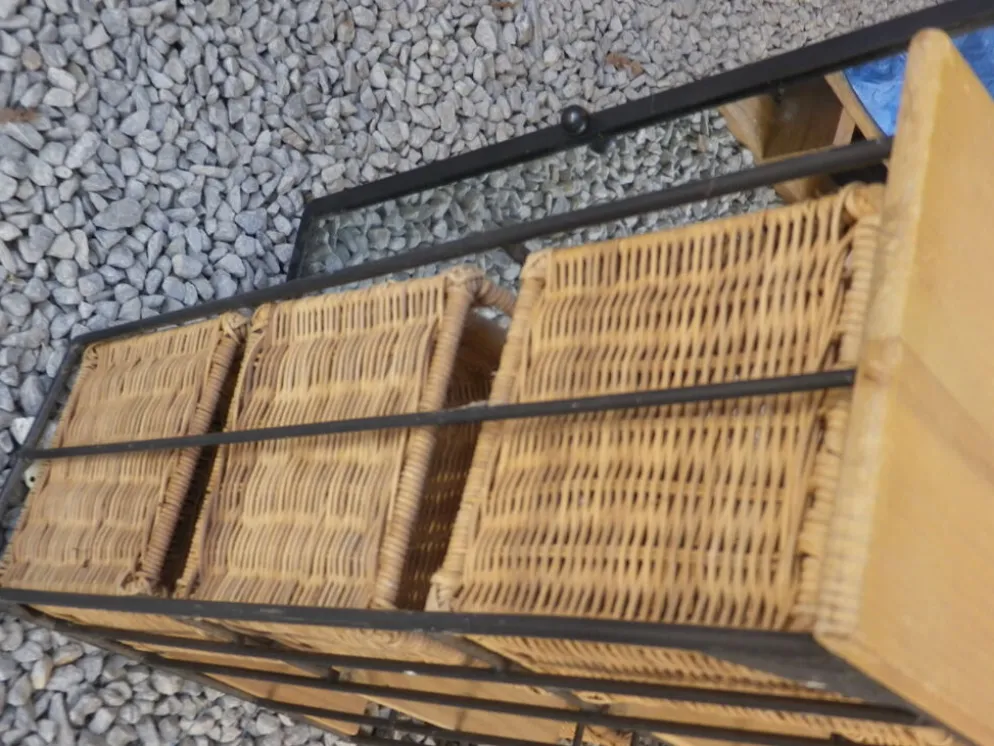 Meuble rotin métal