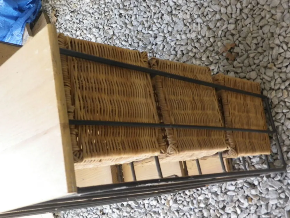 Meuble rotin métal