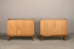 Meubles de chevet ou buffets en chêne de style danois des années 50 par Henning Kjærnulf