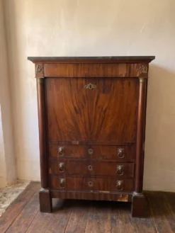 Meuble secrétaire