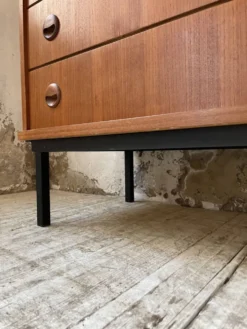 Meuble secrétaire moderniste en teck, années 50