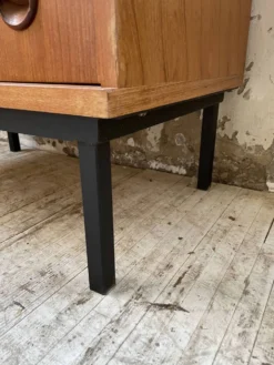 Meuble secrétaire moderniste en teck, années 50