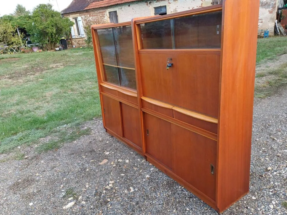 Meubles vitrine des années 50 bois et vitres