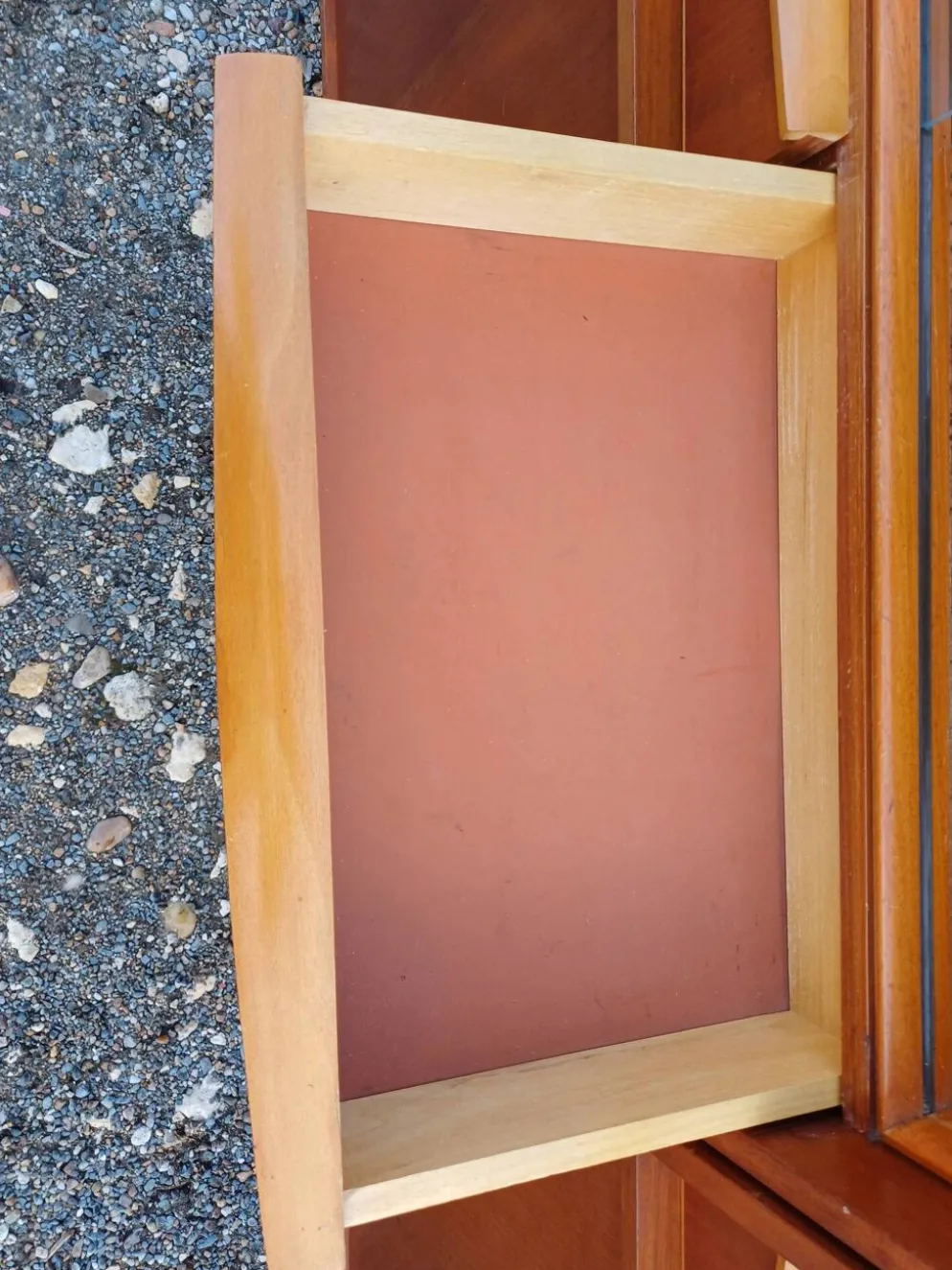 Meubles vitrine des années 50 bois et vitres