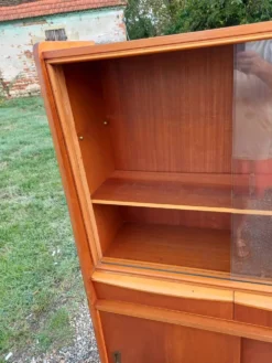 Meubles vitrine des années 50 bois et vitres