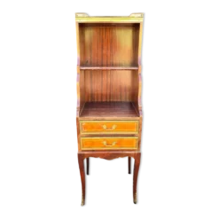 Meuble étagère de style Louis XVI en acajou et laiton