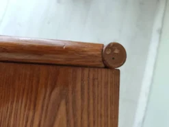 Meuble étagère en rotin et bois