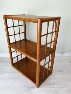 Meuble étagère en rotin et bois