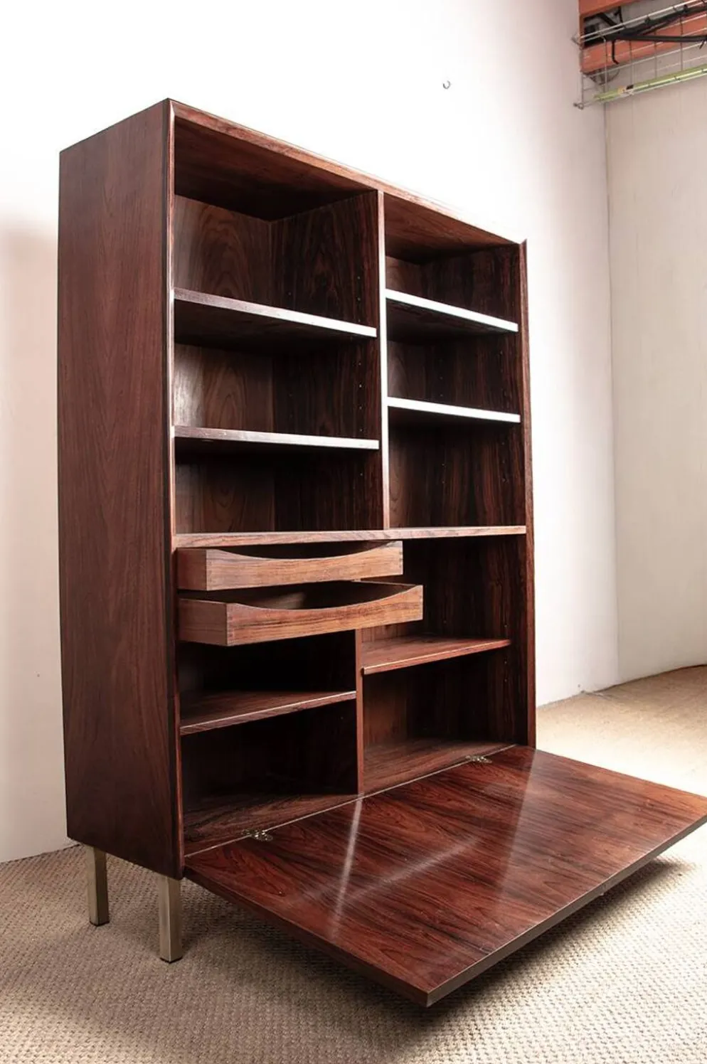Meuble étagère et bar, Danois, en Palissandre et Laiton, Erik Brouer 1960.