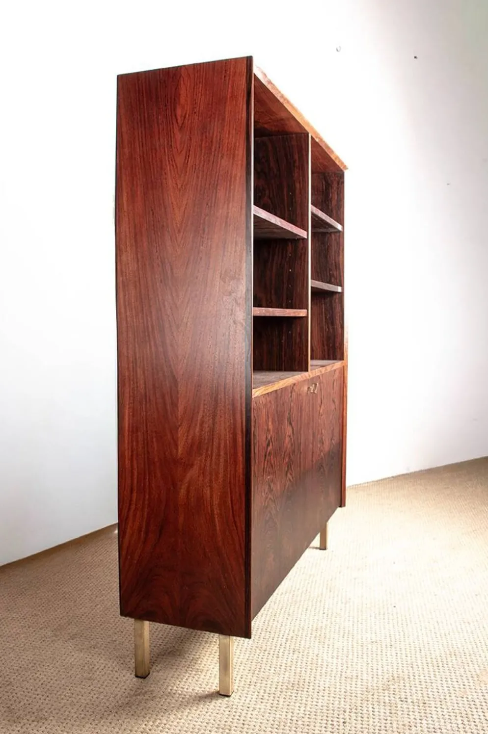 Meuble étagère et bar, Danois, en Palissandre et Laiton, Erik Brouer 1960.