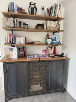 Meuble étagères et placards en métal et bois