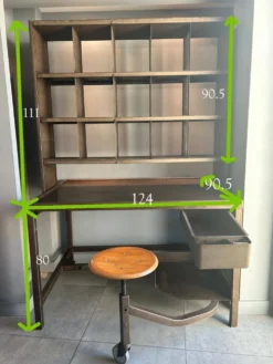 Meuble tri postal avec tabouret