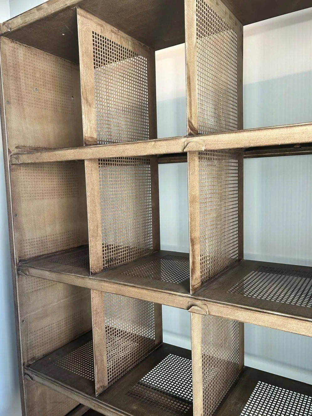 Meuble tri postal avec tabouret