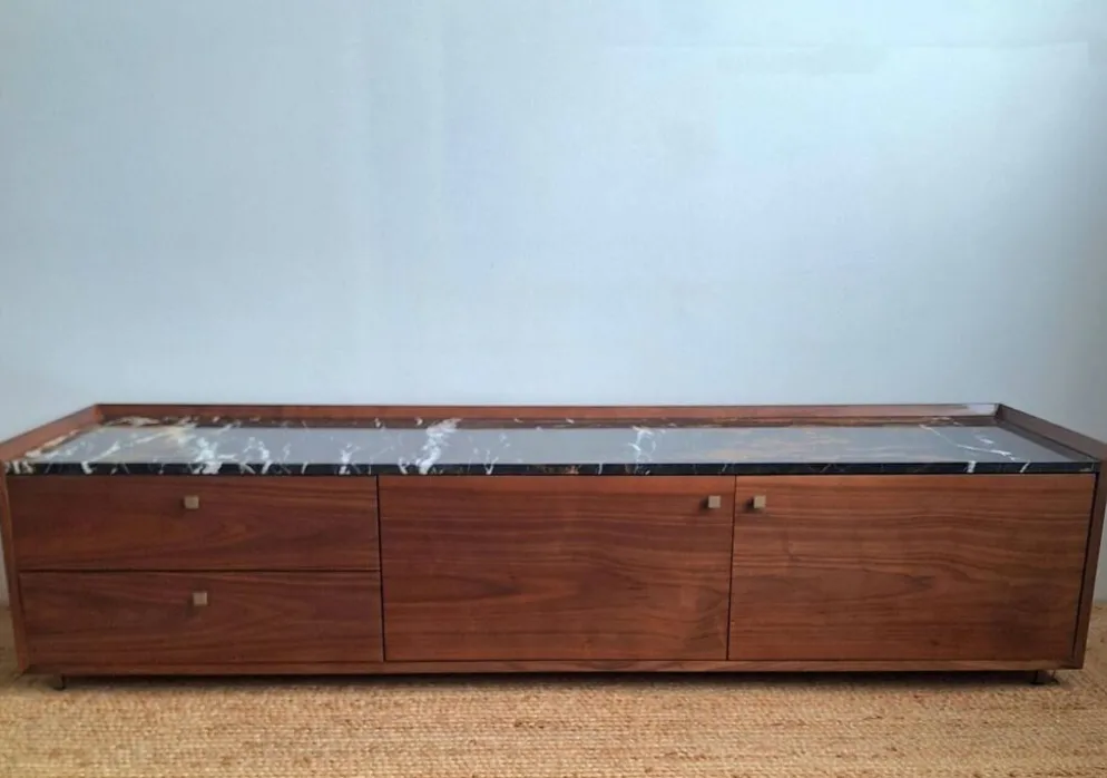 Meuble TV AMPM Noham, enfilade noyer et marbre ambré