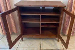 Meuble TV en acajou pièce unique réalisée par un ébéniste