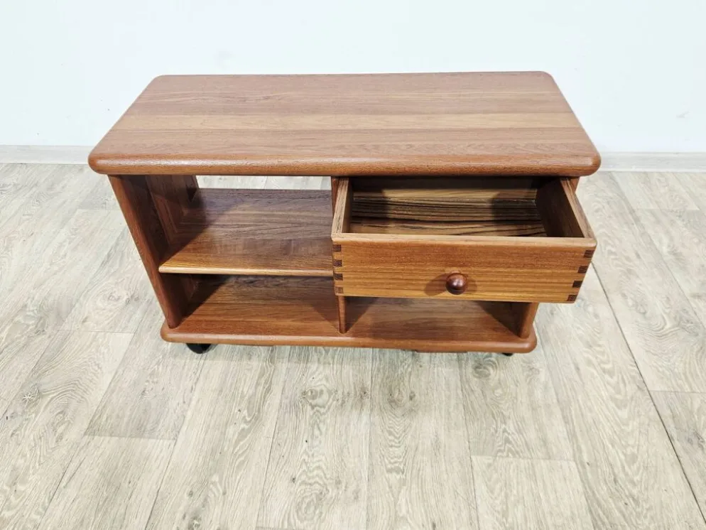 Meuble TV/Hi-Fi en teck unique – années 1970.