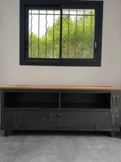 Meuble TV ou rangement en bois et métal
