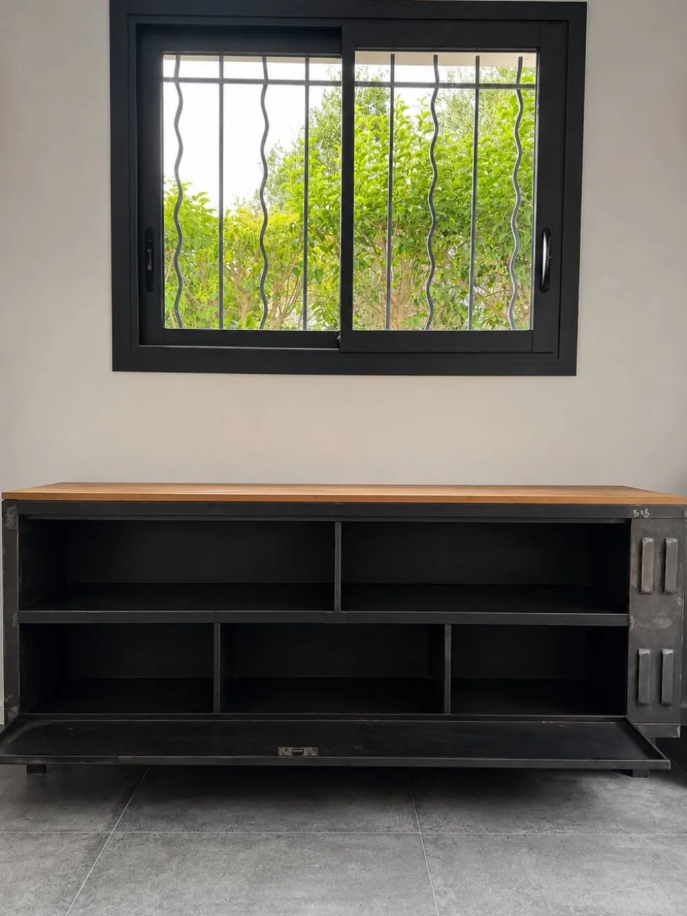Meuble TV ou rangement en bois et métal