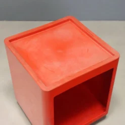 Meuble Valletto Quadro en plastique rouge